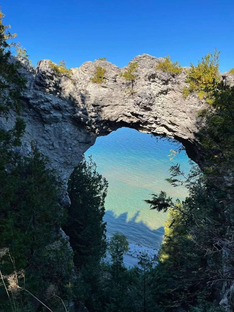 Скалната арка Arch Rock на остров Макино над езерото Хюрон