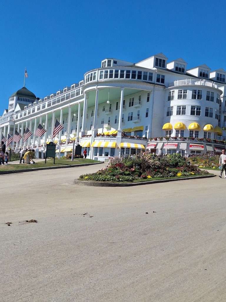 Прочутият Grand Hotel на остров Макино